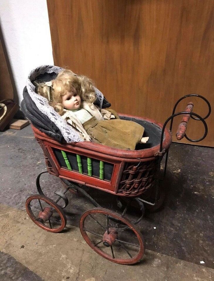 Ich verkaufe Puppe und Kinderwagen in guten Zustand antikes in Bingen