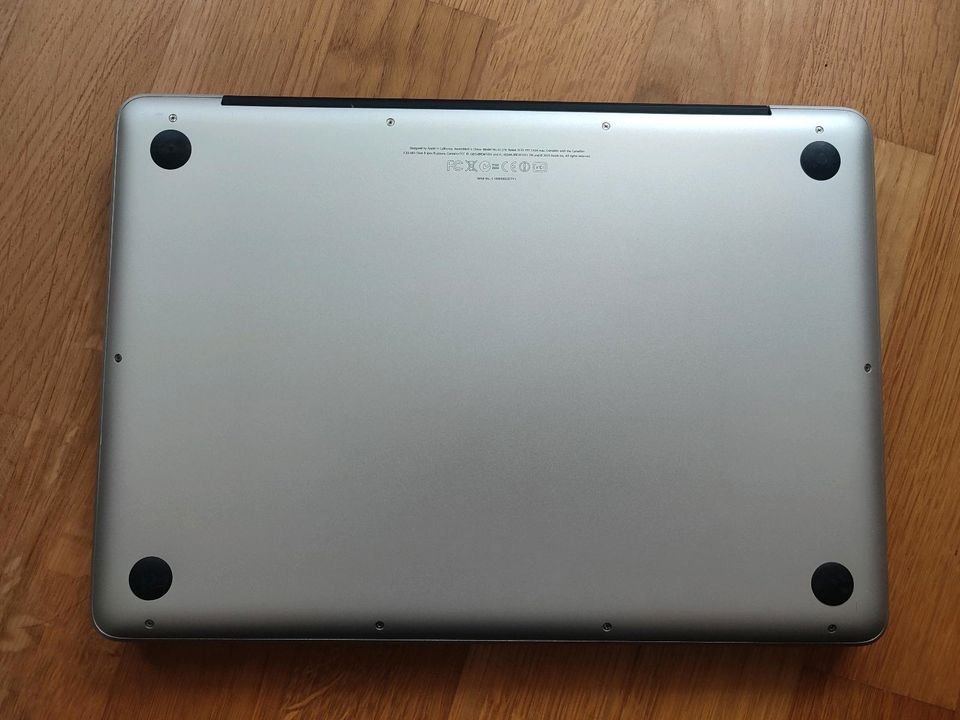 MacBook Pro 13,3 inch (2012) in Originalverpackung für Bastler in Hamburg