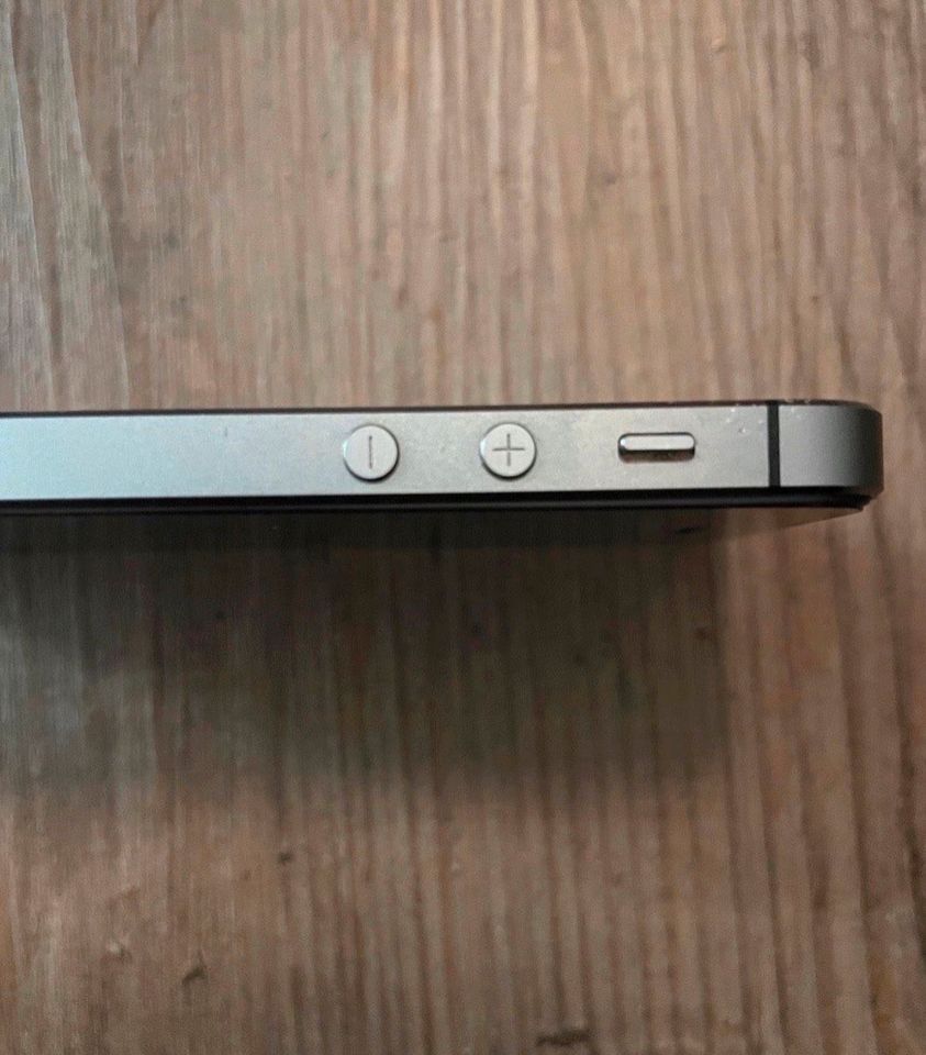 iPhone 5s 16GB ohne Ladekabel in Fahrdorf