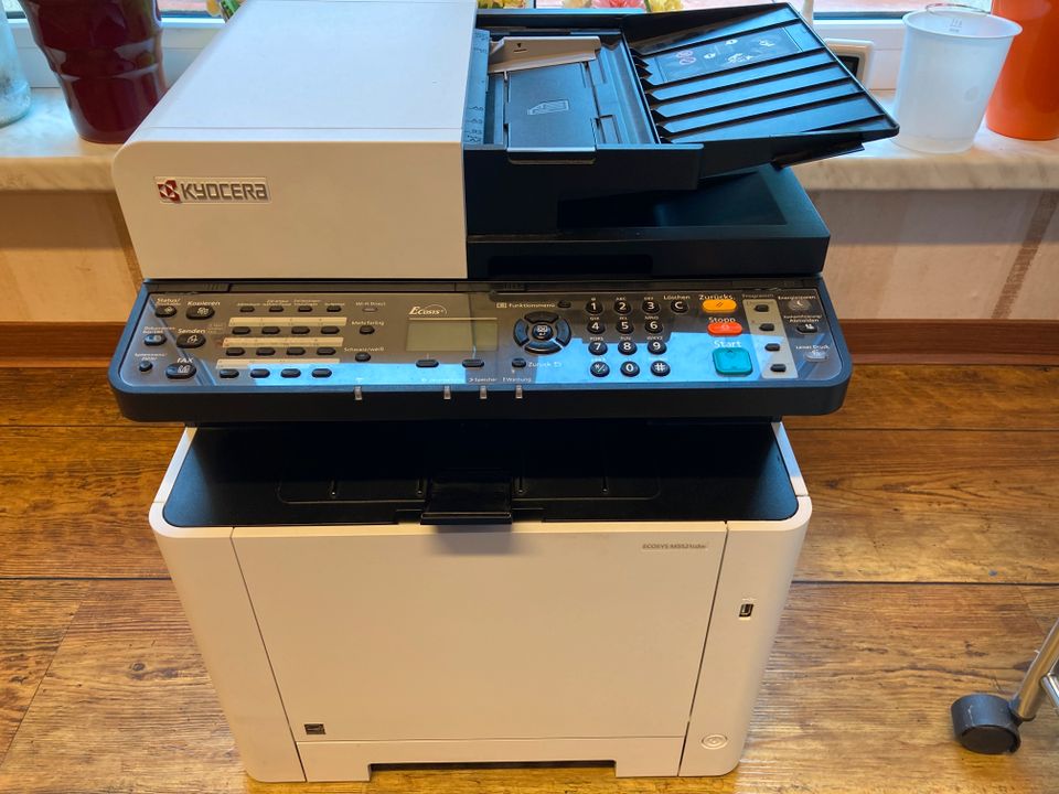 Multifunktionsdrucker KYOCERA ECOSYS M5526cdn color MFP A4 duplex in Großharthau-Seeligstadt