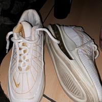 Nike Air Damensneaker Gr 38 Köln - Höhenberg Vorschau