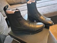 NEU Reitstiefeletten Stiefeletten größe 41 Düsseldorf - Benrath Vorschau