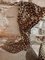 biete sehr gut erhaltene Stiefel mit Leopadenmusster nur Abholung Nordrhein-Westfalen - Waltrop Vorschau