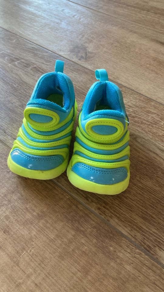 Babyschuhe, Babyturnschuhe in Bernau