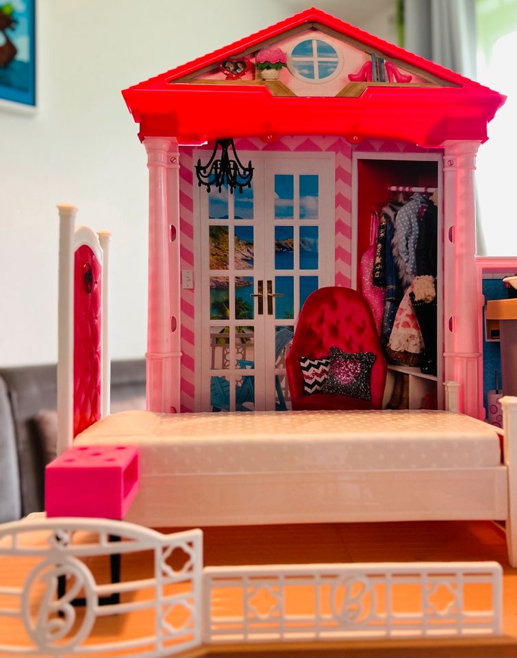 Barbie Haus mit Möbeln in Niederkassel