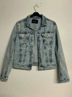 STRADIVARIUS Jeansjacke/Größe M/Jacke/Kurze Jacke Berlin - Hellersdorf Vorschau