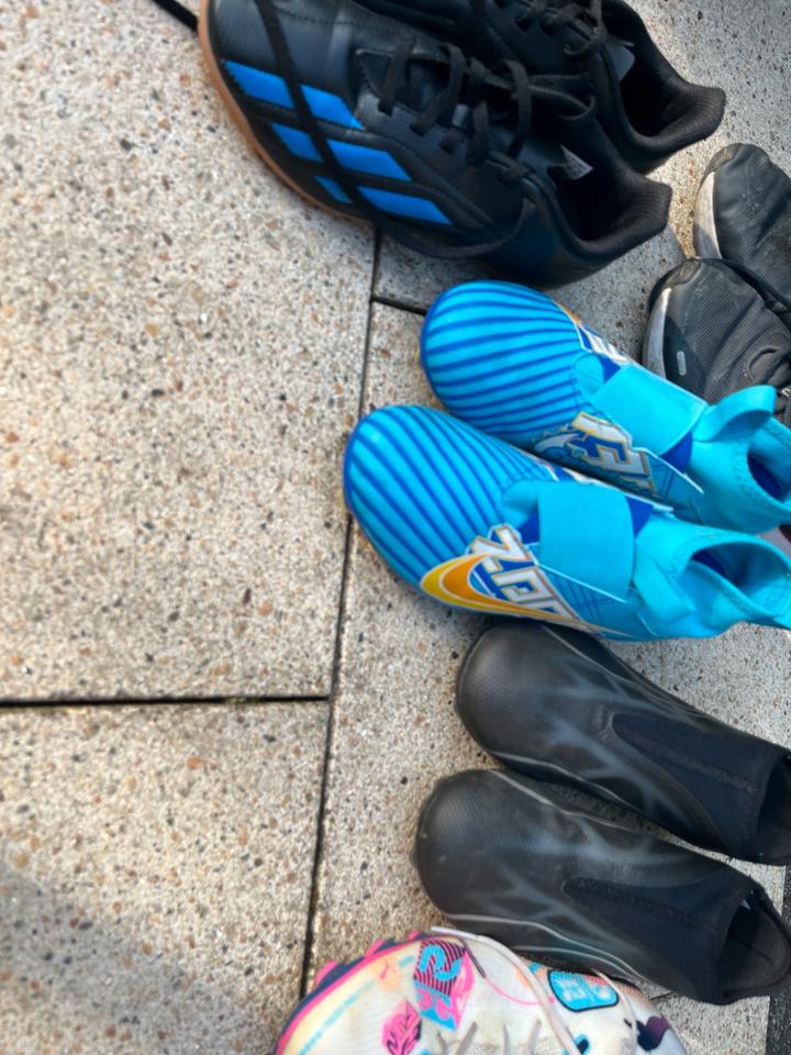Fußballschuhe Sneaker Kinder, Nike, Puma,Gr. 35, 38 37,37,5 in Moers