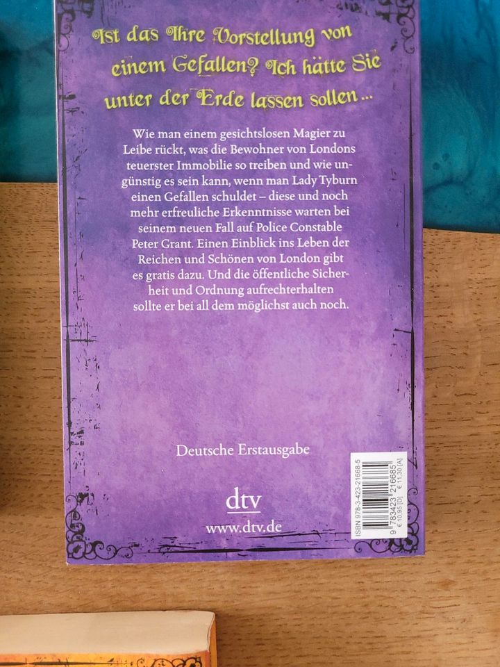 Ben Aaronovitch, der böse Ort, Fingerhutsommer, Galgen von Tyburn in Erding