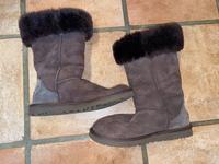 UGG Australia Stiefel Boots Gr. 39 braun TOP Hessen - Mücke Vorschau