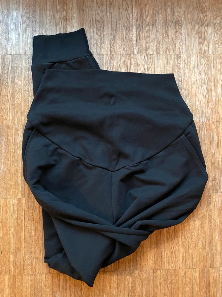 H&M Mama Jogginghose Jogger Joggpants Umstandsmode Schwarz Gr. S in Dresden