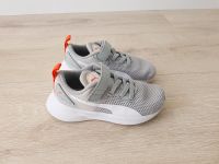 Puma Sneaker Gr.25 Turnschuhe Halbschuhe Niedersachsen - Barsinghausen Vorschau