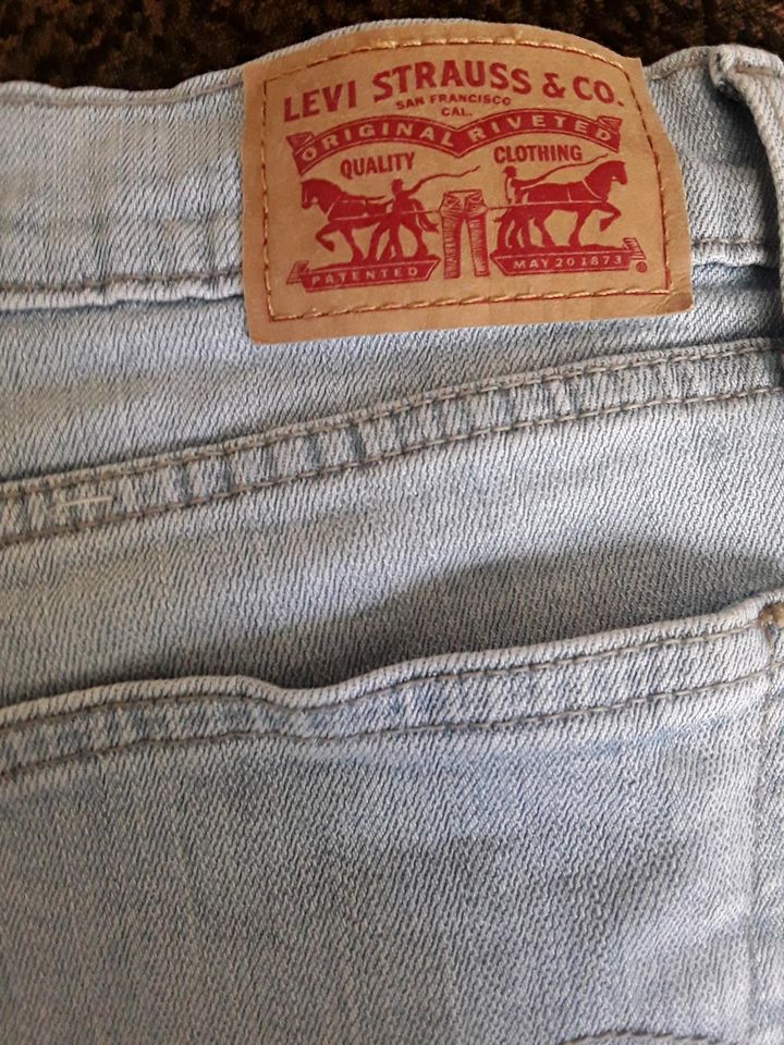 Levi's Jeans shorts, Gr. 28, five- pocket, Hot Pants in Templin