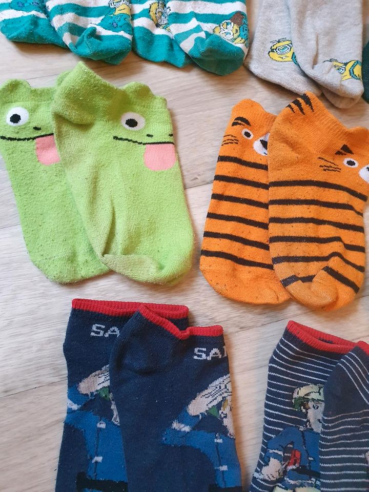 ** 11x Sneacker Socken Gr. 31-33 ** in Arnstadt