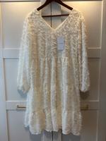 Vila Kleid schick Creme lässig 38 M neu Plüsch Fell vanilla ice Nordrhein-Westfalen - Lindlar Vorschau
