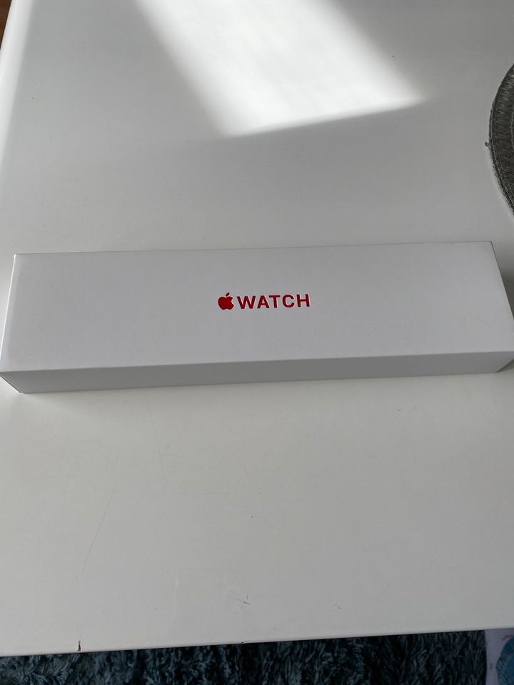 Apple Watch Series 8 45mm. in Meiningen