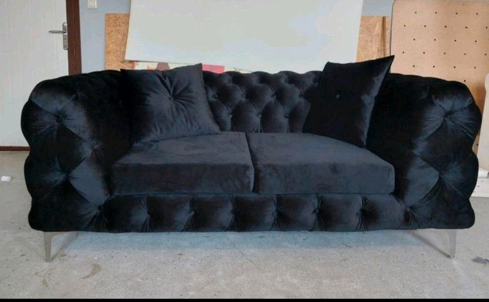 Eckcouch Sofa Couch Couchgarnitur Sessel Hocker Samt Design Wohnlandschaft in Berlin