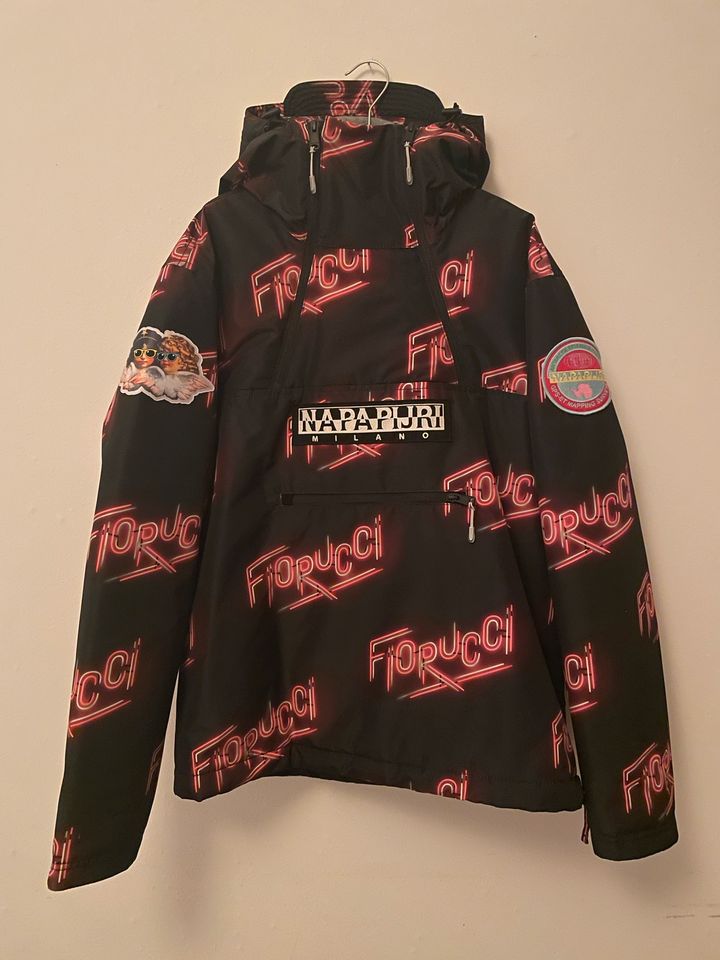 Napapijri X Fiorucci Windbreaker black neon M - neu in Hamburg