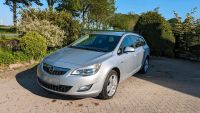 Opel Astra j Sports tourer 1.4 turbo 1 Hand Tüv neu Niedersachsen - Drochtersen Vorschau