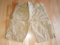 Hose kurz kurze Shorts Gr. 104 neu beige khaki Nordrhein-Westfalen - Beverungen Vorschau