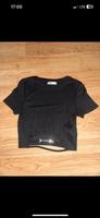 Schwarzes T-Shirt mit Kette, Größe S Bayern - Raubling Vorschau