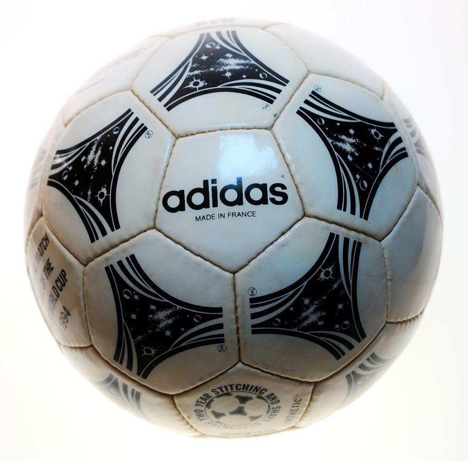 adidas Questra Matchball WM 1994 Made in France Rar