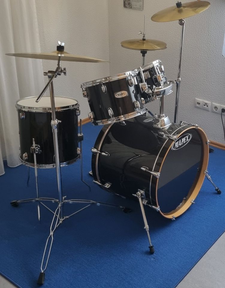 Schlagzeug Mapex VX Serie, polished schwarz, inklusive Beckensatz in Kitzingen