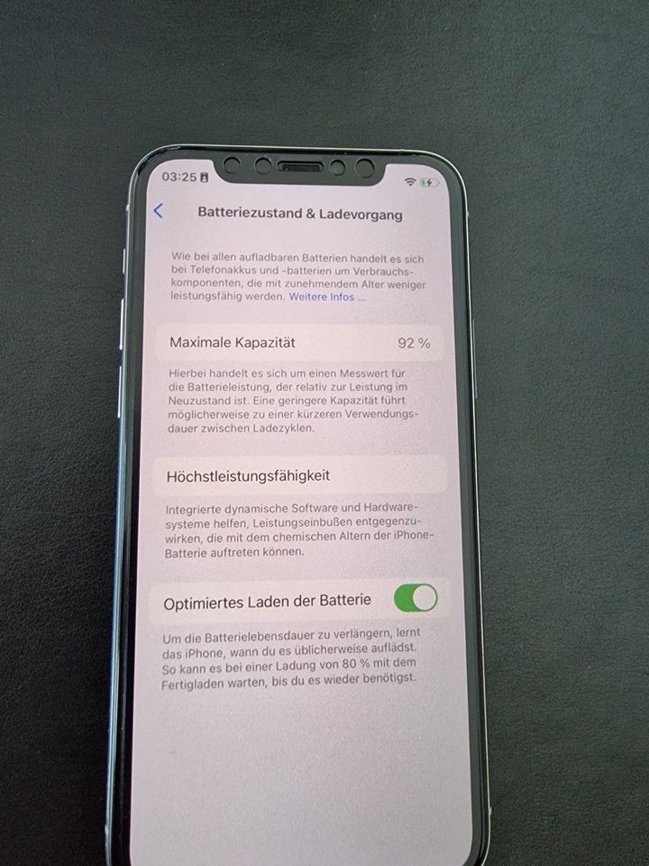 iPhone 11 Pro - NEUwertig - 92% Akku - Weiss - Software aktuell in Bremen