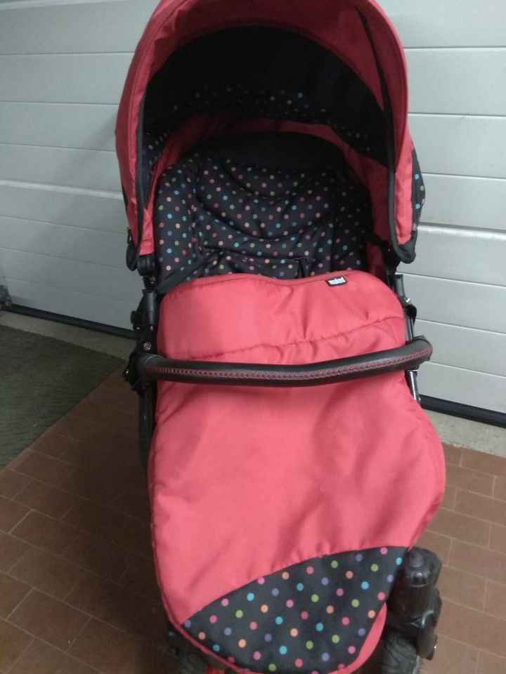 Schöner Kinderwagen von Tolo Maked (Baby One) in Rot in Enkirch