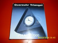 Tischuhr, Quarzuhr Triangel von Range 2000, drehbares Zifferblatt Nordrhein-Westfalen - Kerken Vorschau