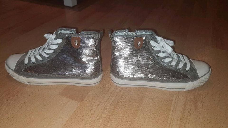 Damen Schuhe Gr.39, 1x Pailletten silber, 1x chrome Heidi Klum in Lübeck