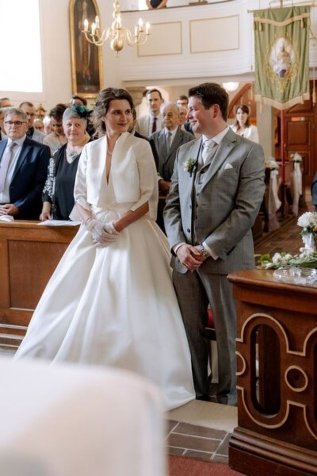 Brautkleid Hochzeitkleid Neckholder Gr 40 ivory elegant A-Linie in Wiernsheim