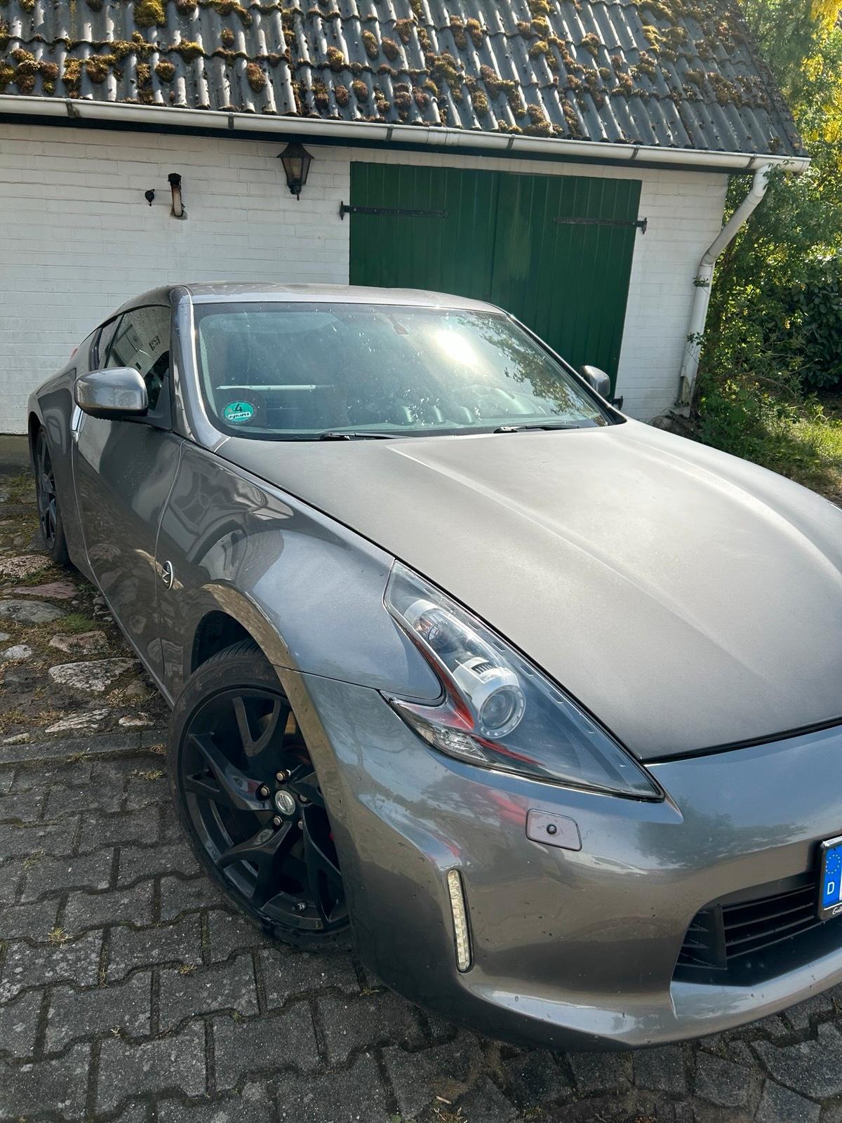 Abbildung des Autos Nissan 370 Z in Amerika …