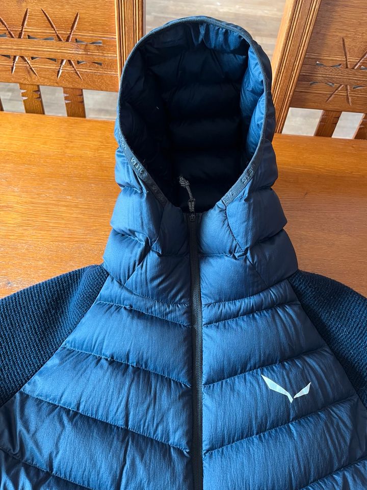 Salewa Fanes Sarner Hybrid Daunenjacke Gr. M 48 navy / Jacke blau in Langwedel