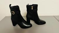 Designer Coach Schuhe Stiefeletten Neu - waren  350€ Hessen - Bad Soden am Taunus Vorschau