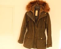 Bershka Parka Winterjacke Übergangsjacke Gr. S (36/38) grün Bayern - Würzburg Vorschau