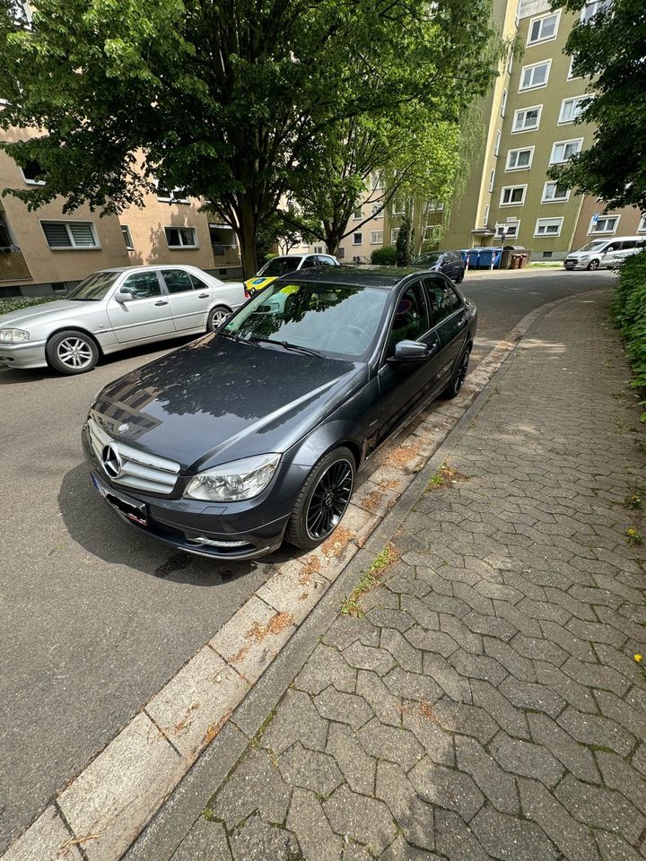 20Mercedes-Benz C-Klasse (W204) C 200 CGI BlueEFFICIENCY (184 PS) in Hofheim am Taunus