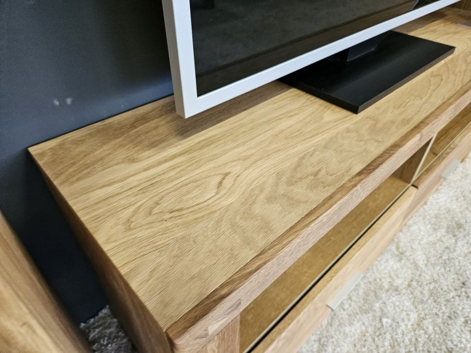 Neu TV Schrank Lowboard Front Wildeiche massiv geölt 138cm 2x SK in Emmerich am Rhein