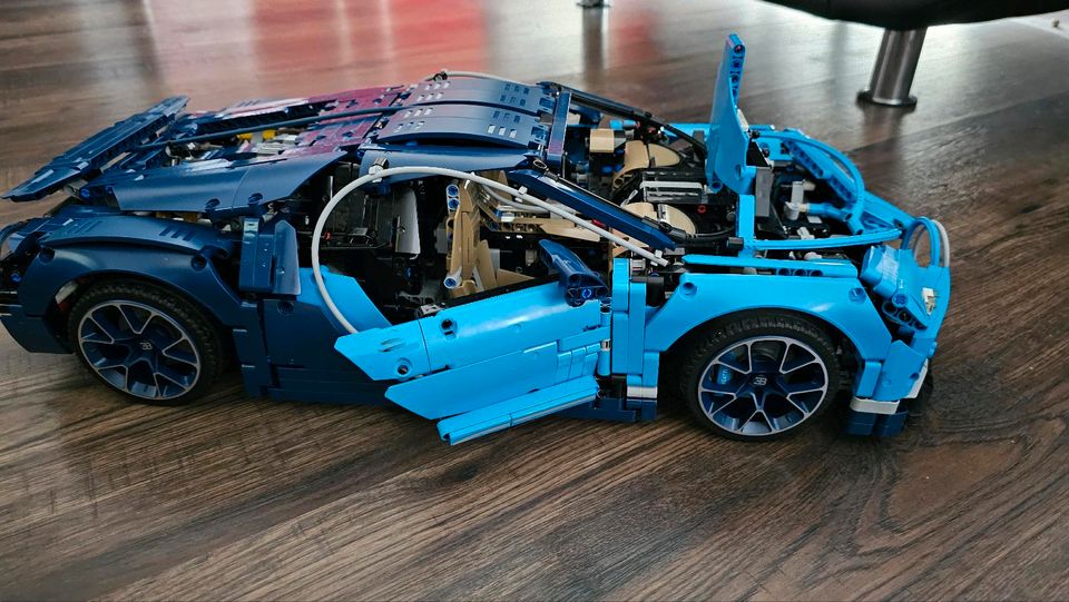 LEGO Bugatti Chiron V29 42083 in Lauf a.d. Pegnitz
