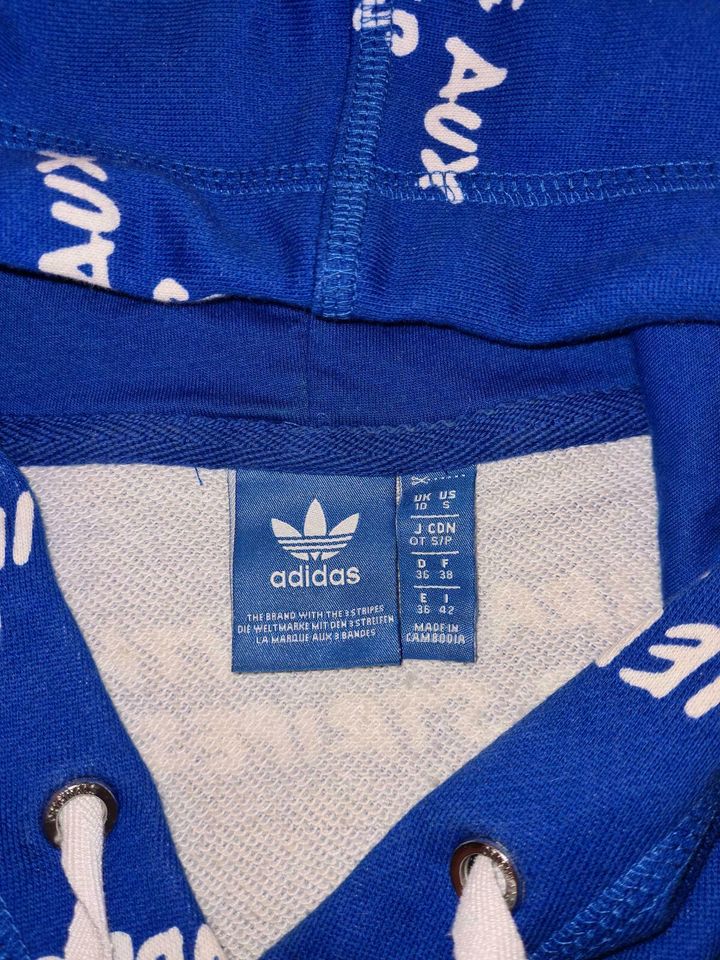 Blauer Hoodie von Adidas in Meerbusch