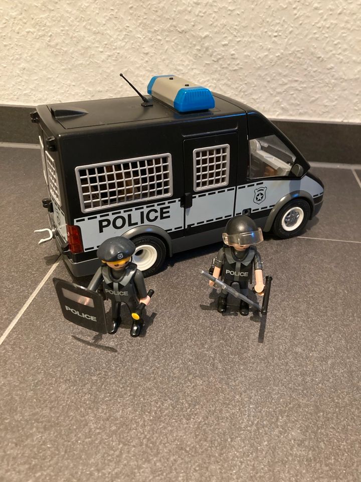 Playmobil Polizei Mannschaftswagen 6043 in Oberstenfeld
