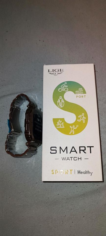 Lige SmartWatch Nagelneu in Aubstadt