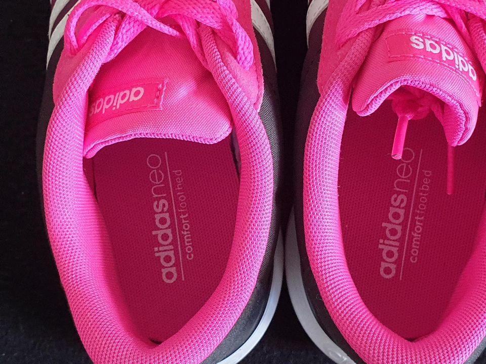 Adidas Sneakers Turnschuhe leicht pink dip dye Farbverlauf neu 40 in Gröningen