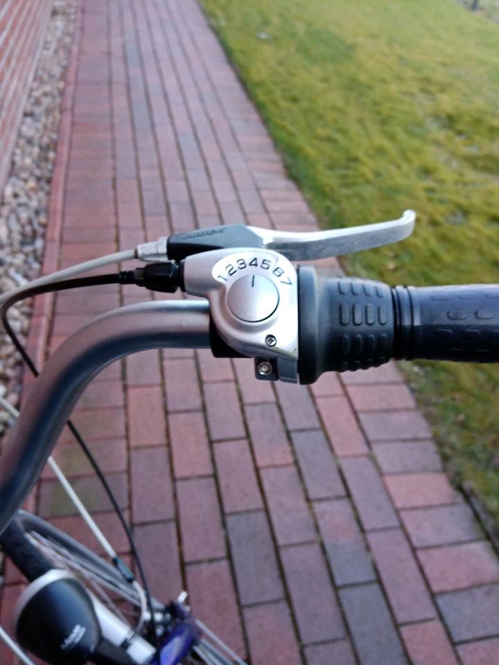 Damen oder Mädchen Alu-Fahrrad 28 Zoll 7 Gänge zu Verkaufen. in Löningen