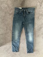 H&M Jeans Dunkelblau (Slimfit) 30/32 Nordrhein-Westfalen - Minden Vorschau