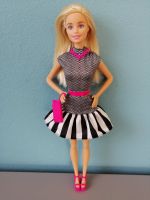 Barbie ❤ CLN59 – Fashionistas schwarz/weiß ❤ Mattel 2013 Bayern - Bernhardswald Vorschau