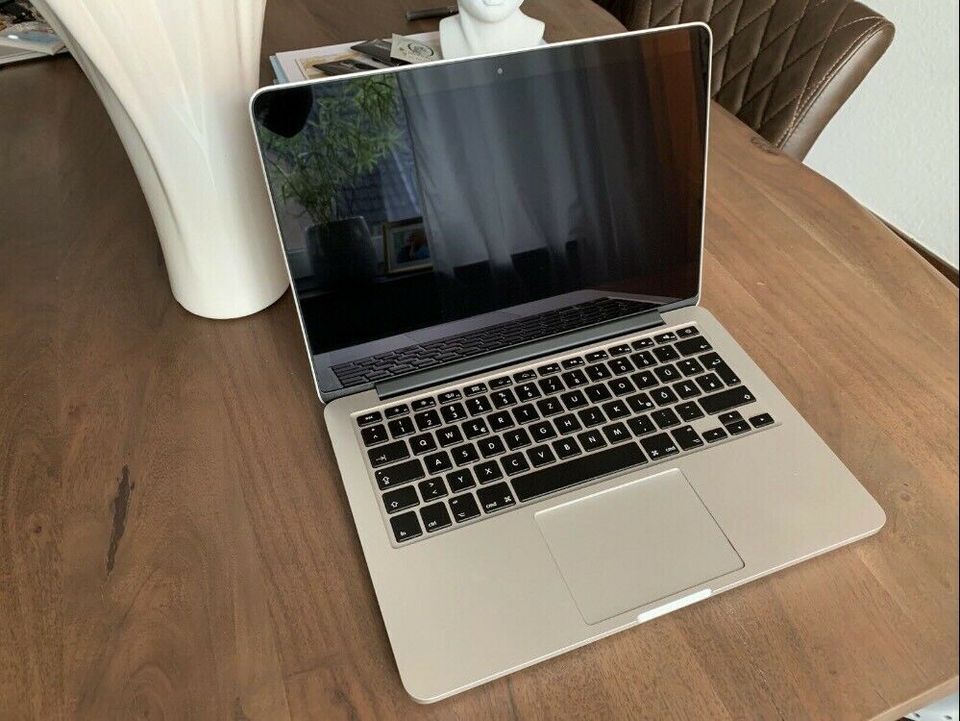 Apple MacBook Pro 13 Retina | Laptop Notebook Dell Lenovo Razer in Köln
