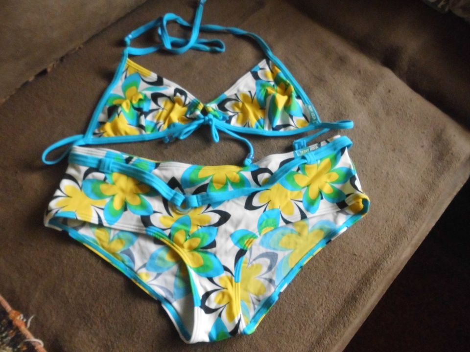 Marken Bikini von SKINY AQUA 40/42, Neckolder in Sandersleben