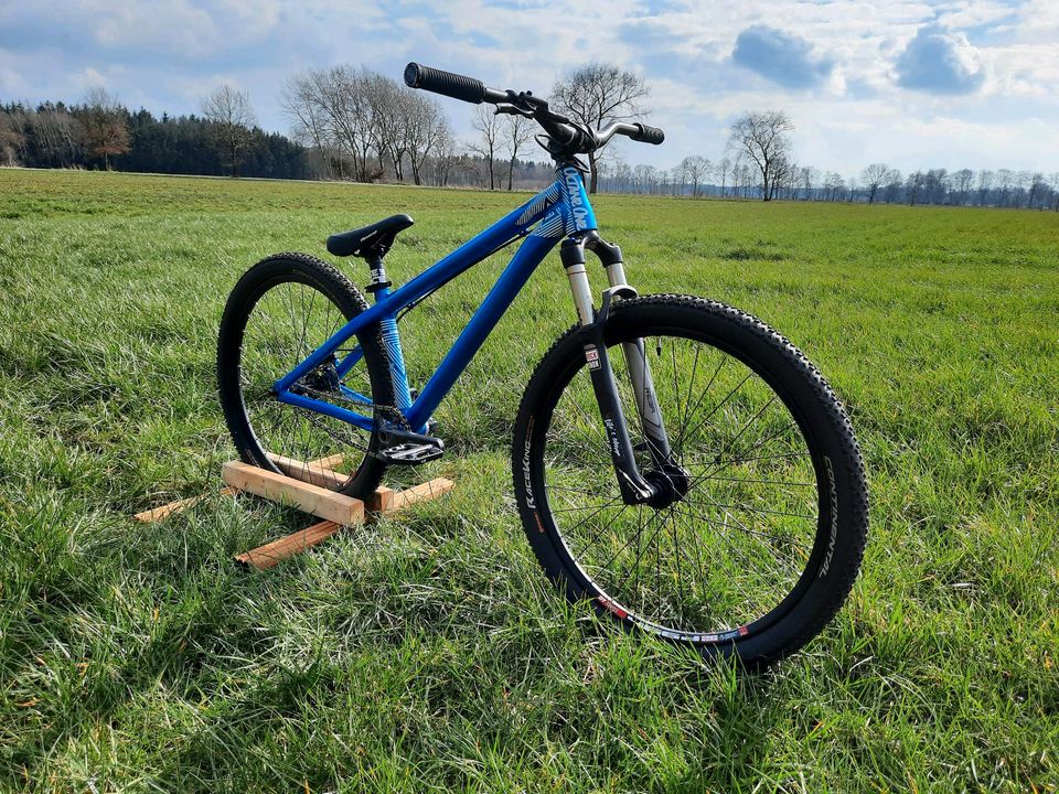 Dirtbike, slopestyle mtb (Octane One Circus) in Himmelpforten