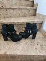 S. Oliver Stiefeletten boots Nieten schwarz a Hessen - Fuldatal Vorschau