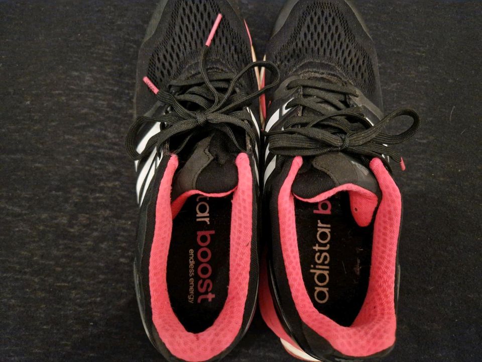 Adidas Adistar Boost Gr. 40 schwarz/Pink wie neu in Bassum